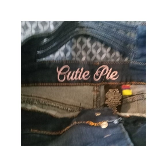 CUTIE PIE JEANS COLOR DARK DENIM , STRETCH  SIZE (13) Flared - Picture 3 of 6